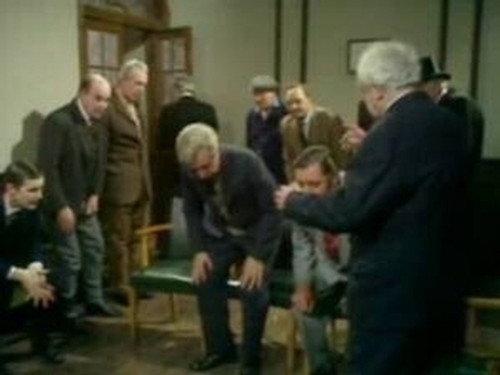 Dad's Army Season 5 Episode 11 - A Brush with the Law