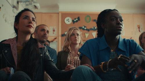 Qui a poussé Mélodie? Season 1 Episode 1 - The Raccoon Academy