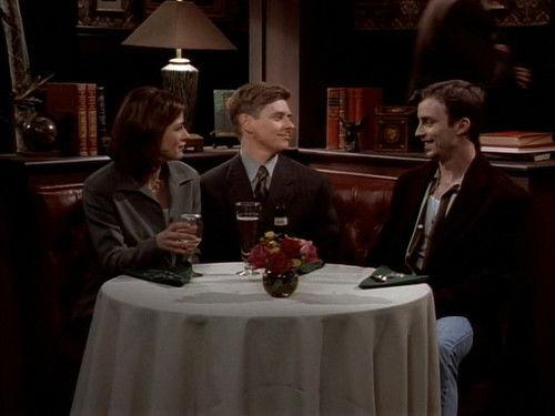 NewsRadio Season 2 Episode 17 - Physical Graffiti