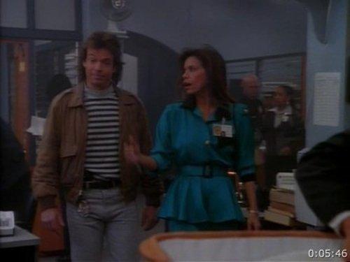 Alien Nation Season 1 Episode 22 - Green Eyes