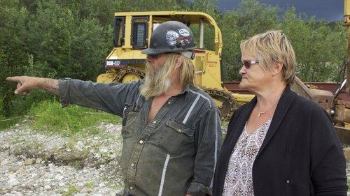 Gold Rush Season 7 Episode 8 - Mega Barge & Kid Commando