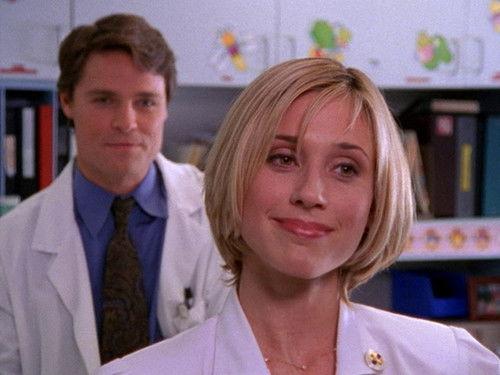 She Spies Season 1 Episode 3 - Poster Girl