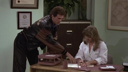 Cheers Season 10 Episode 11 - I'm Okay, You're Defective