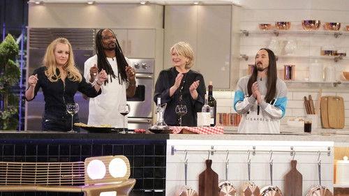 Martha & Snoop's Potluck Dinner Party Season 2 Episode 16 - Pasta La Vista, Baby!