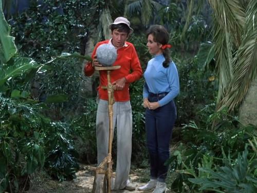 Gilligan's Island Season 3 Episode 21 - Gilligan's Personal Magnetism