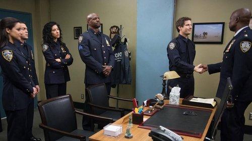 Brooklyn Nine-Nine Season 1 Episode 22 - Charges and Specs