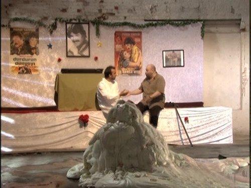 Leyla and Mecnun Season 2 Episode 4 - Beyin