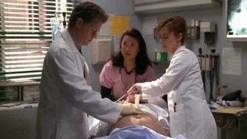 ER Season 4 Episode 17 - A Bloody Mess