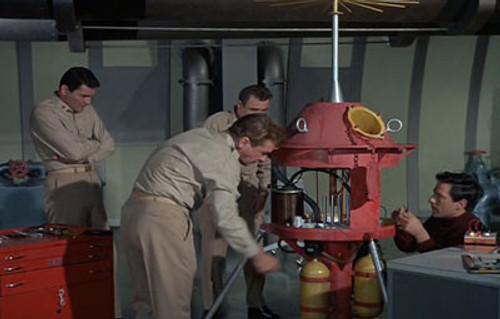 Voyage to the Bottom of the Sea Season 2 Episode 9 - The Peacemaker