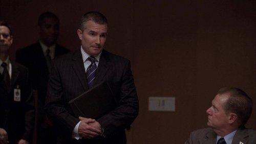 24 Season 8 Episode 14 - Day 8: 5:00 A.M.-6:00 A.M.