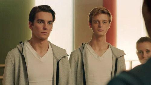 Find Me in Paris Season 1 Episode 21 - L.O.V.E.