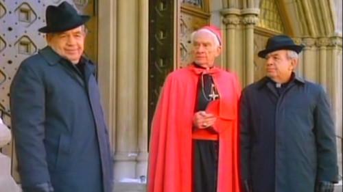 Father Dowling Mysteries Season 1 Episode 7 - The Face In The Mirror Mystery