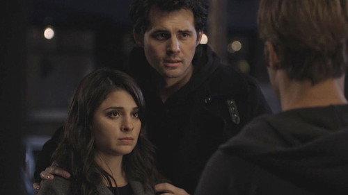 Life Unexpected Season 2 Episode 12 - Teacher Schooled