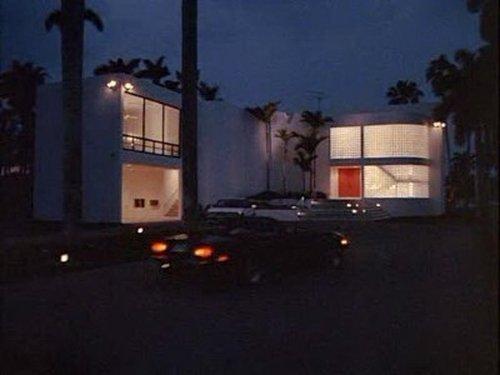 Miami Vice Season 1 Episode 21 - Evan