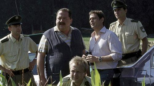 Die Rosenheim-Cops Season 5 Episode 12 - Ein Sarg für Zwei