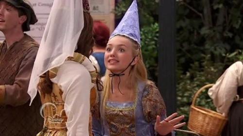 Jessie Season 1 Episode 13 - The Princess and the Pea Brain