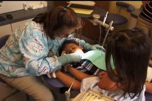 Jon & Kate Plus 8 Season 2 Episode 4 - Sextuplets' First Dentist Visit