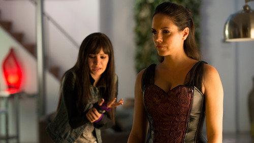 Lost Girl Season 4 Episode 4 - Turn to Stone
