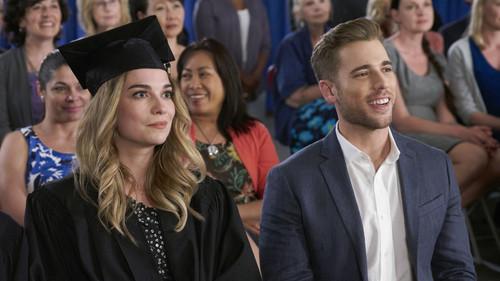 Schitt's Creek Season 3 Episode 13 - Grad Night