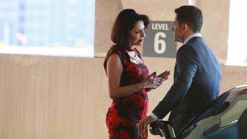 Queen of the South Season 1 Episode 8 - Billete de Magia