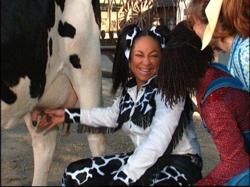 That's So Raven Season 3 Episode 27 - Country Cousins (1)