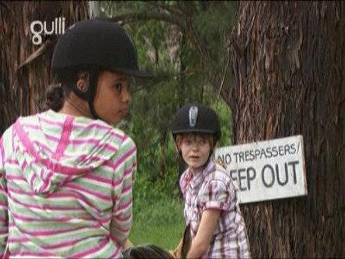 The Saddle Club Season 3 Episode 5 - Crossing the Line