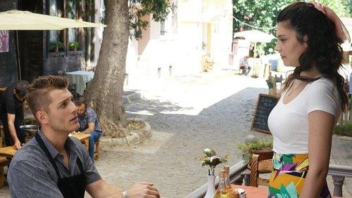 Gençliğim Eyvah Season 1 Episode 5 - Episode 5