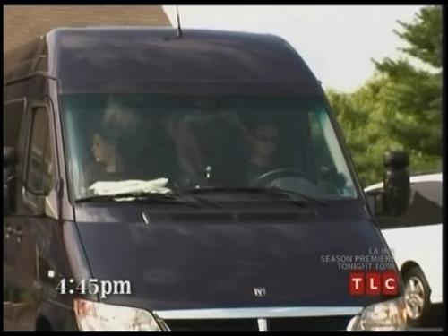 Jon & Kate Plus 8 Season 2 Episode 11 - Hit the Road