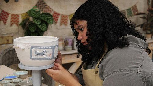 The Great Pottery Throw Down Season 9 Episode 1 - Soup Sets and Galleried Jars
