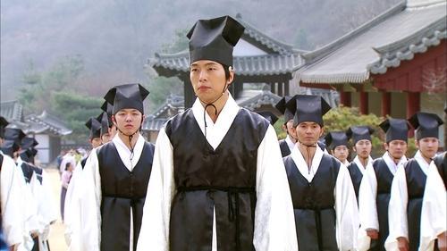 The Moon Embracing the Sun Season 1 Episode 4 - One Sun, One Moon