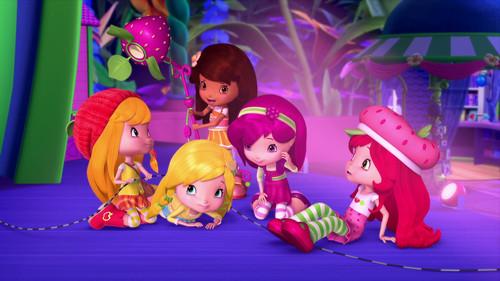 Strawberry Shortcake's Berry Bitty Adventures Season 4 Episode 3 - High Tech Drama