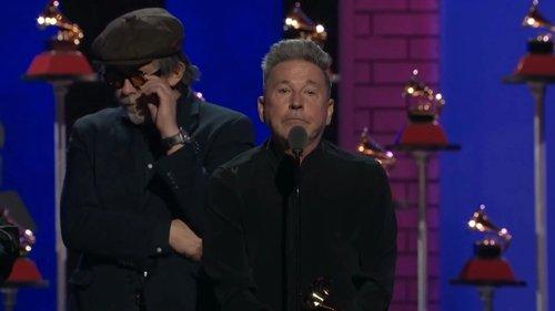 The Montaners Season 1 Episode 4 - Mi premio vive en casa