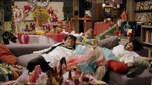 40 y 20 Season 3 Episode 11 - Los XV años de Toña