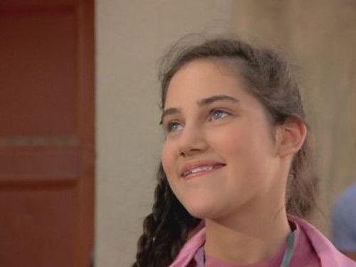 Square Pegs Season 1 Episode 16 - The Stepanowicz Papers