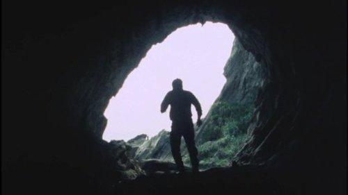 Japanese Spiderman Season 1 Episode 25 - The Treasure, the Dog and the Body Double