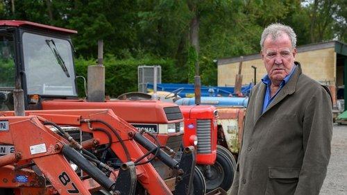 Clarkson's Farm Season 1 Episode 1 - Tractoring