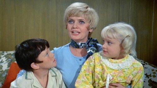 The Brady Bunch Season 1 Episode 23 - To Move or Not to Move