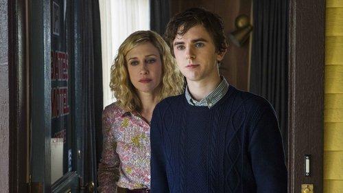 Bates Motel Season 3 Episode 1 - A Death in the Family