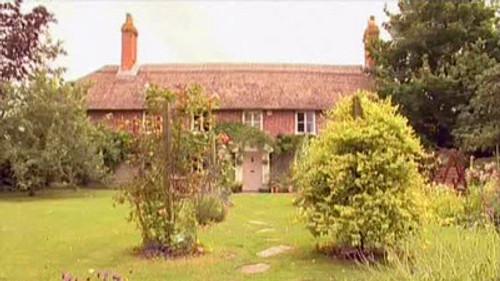 Most Haunted Season 7 Episode 1 - Lower Southwood Cottages