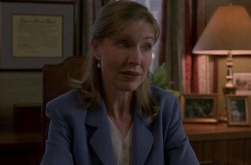 Law & Order Season 9 Episode 14 - Sideshow (I)