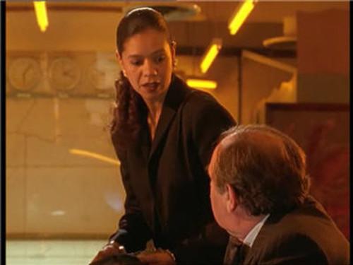 Bugs Season 4 Episode 7 - Jewel Control