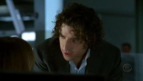 Numb3rs Season 2 Episode 8 - In Plain Sight