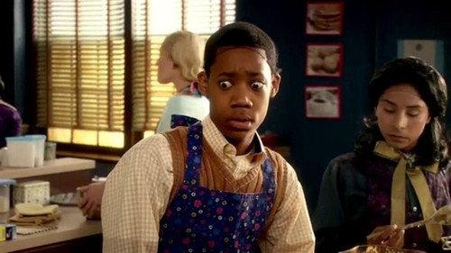 Everybody Hates Chris Season 4 Episode 16 - Everybody Hates Lasagna