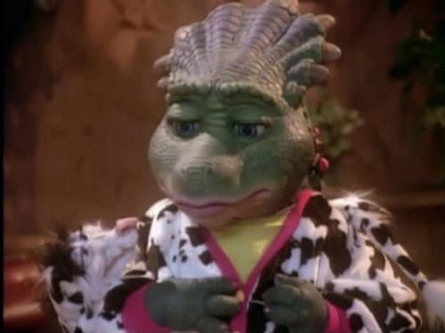 Dinosaurs Season 2 Episode 22 - Slave to Fashion