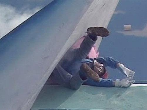 MXC Season 3 Episode 16 - Footwear Industry vs. Electronic Gaming