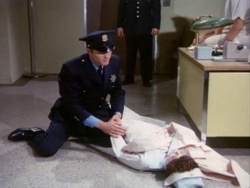 Ironside Season 3 Episode 25 - Tom Dayton Is Loose Among Us