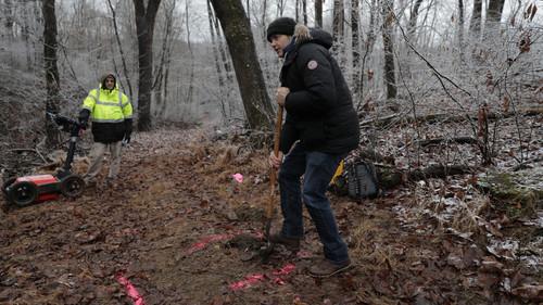 UFO Witness Season 1 Episode 2 - Alien Crash Secrets