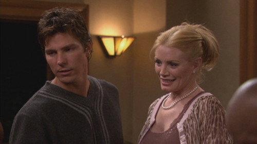 The Parkers Season 5 Episode 11 - Out with the Old, In with the New