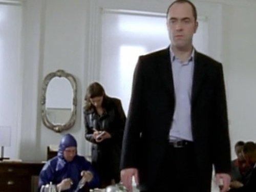 Murphy's Law Season 1 Episode 5 - Kiss and Tell