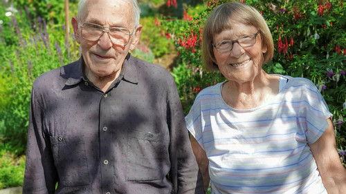 Hinter den Hecken Season 4 Episode 3 - The chrysanthemum garden